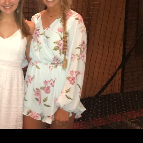 Floral romper - Picture 1 of 5